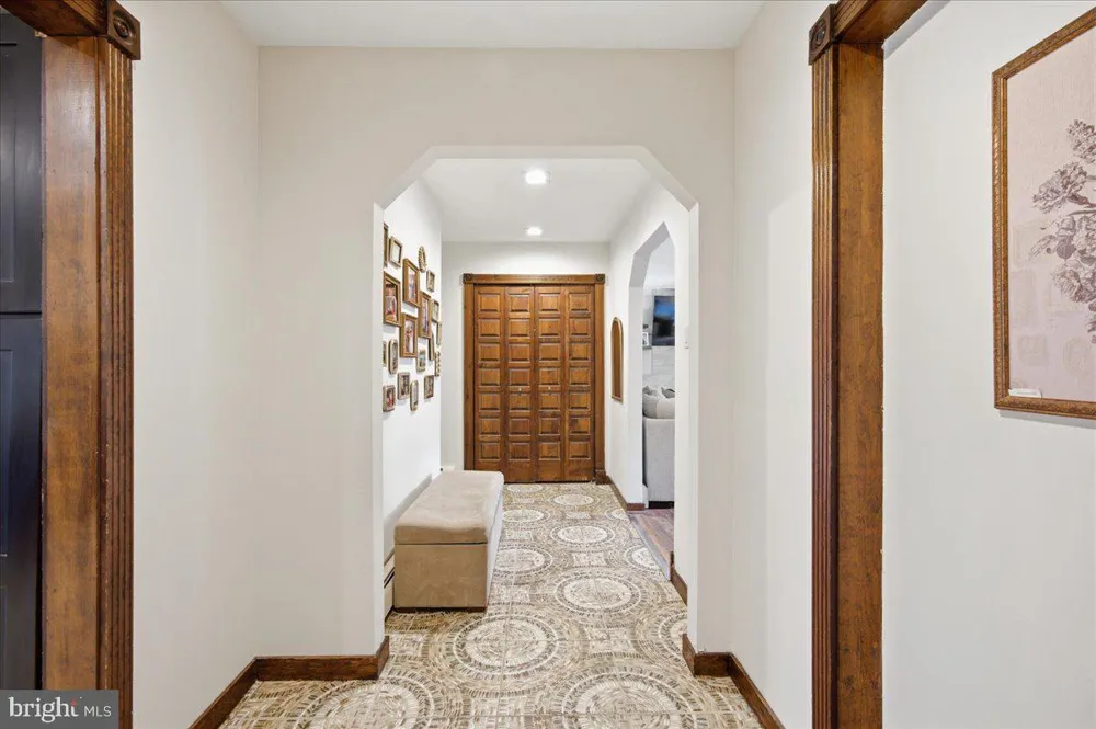 176 CENTURA Cherry Hill, NJ 08003