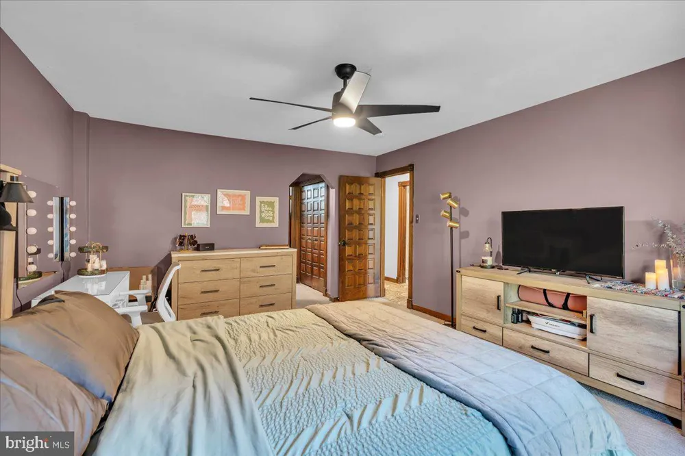 176 CENTURA Cherry Hill, NJ 08003