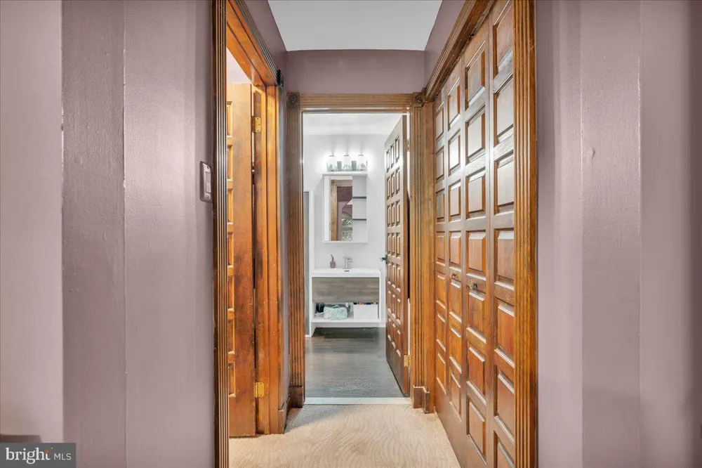 176 CENTURA Cherry Hill, NJ 08003