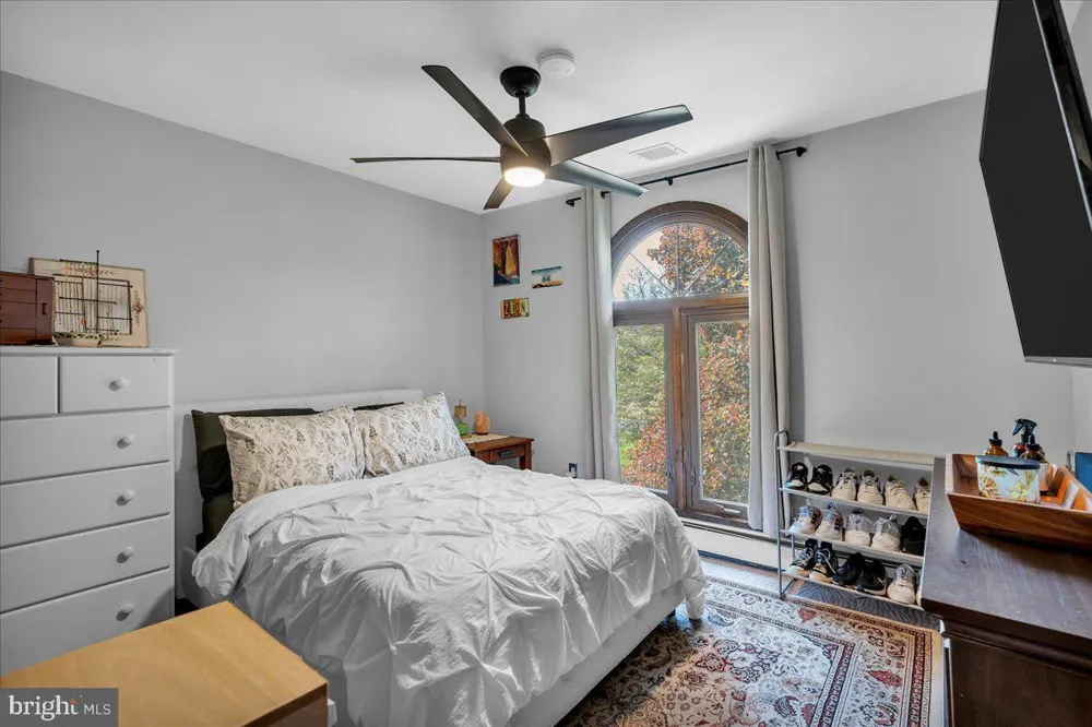 176 CENTURA Cherry Hill, NJ 08003