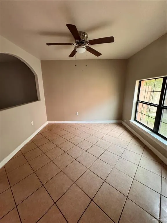 815 E Sugarcane Drive #E4 Weslaco, TX 78599