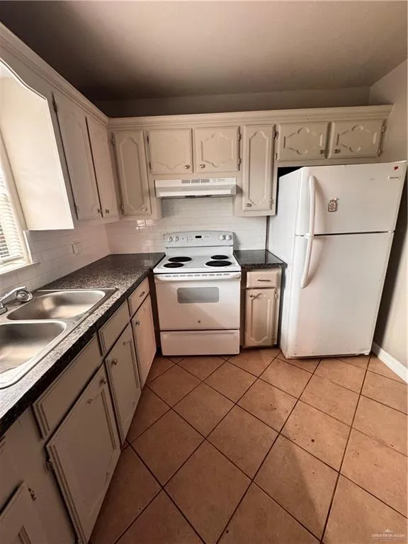 815 E Sugarcane Drive #E4 Weslaco, TX 78599