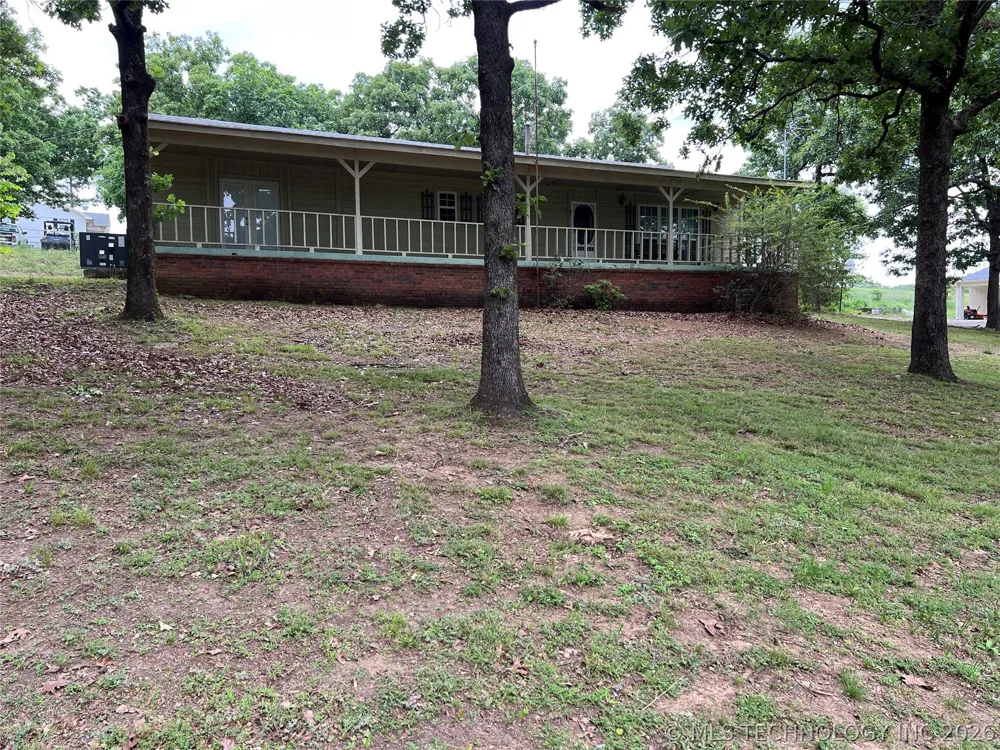 477067 E 1094 ROAD Roland, OK 74954