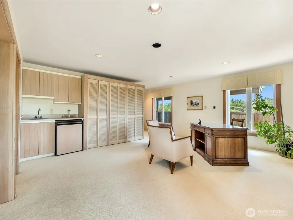 35601 G STREET #1 Ocean Park, WA 98640