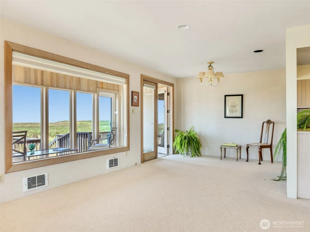 35601 G STREET #1 Ocean Park, WA 98640
