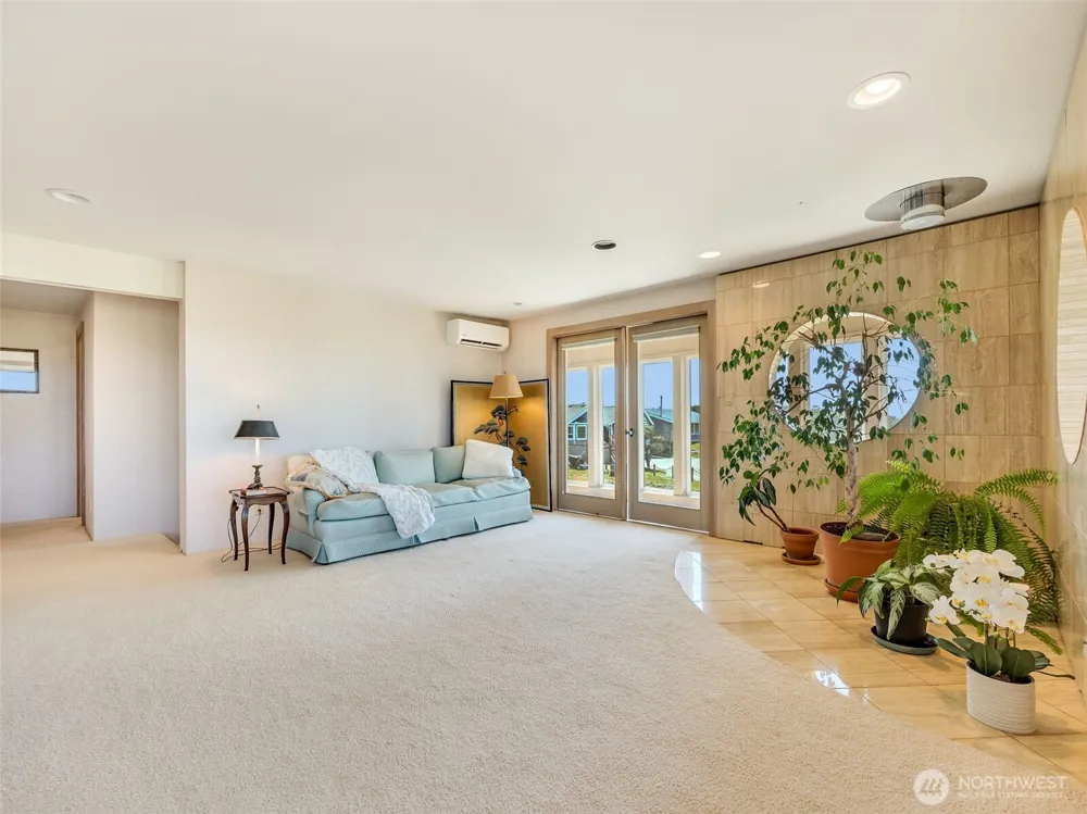 35601 G STREET #1 Ocean Park, WA 98640
