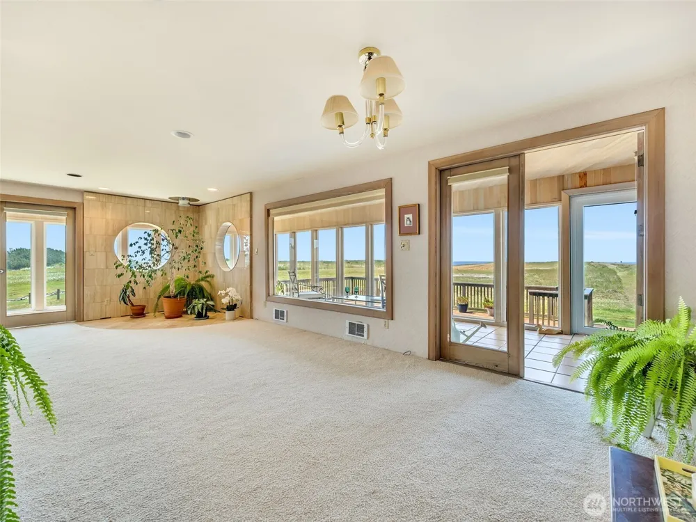 35601 G STREET #1 Ocean Park, WA 98640