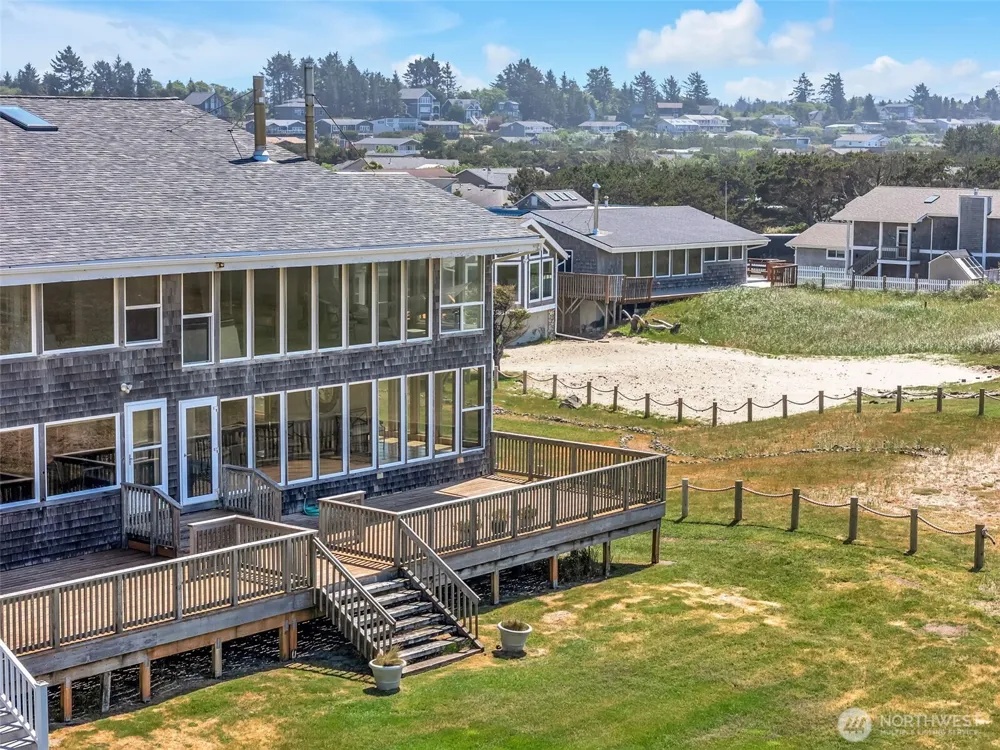 35601 G STREET #1 Ocean Park, WA 98640