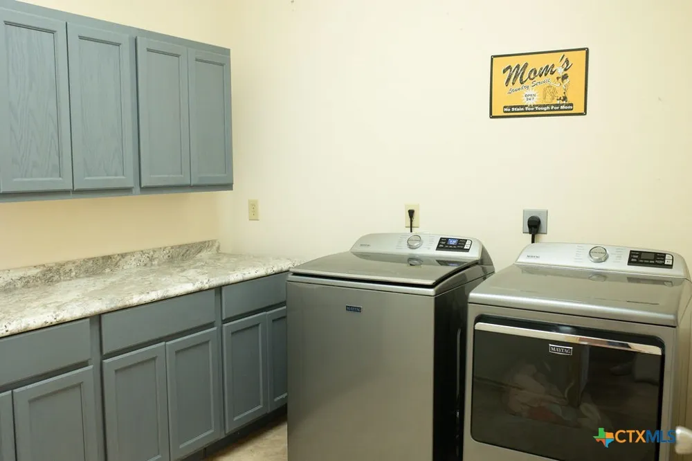 3240 Concrete Edgar Rd Cuero, TX 77954