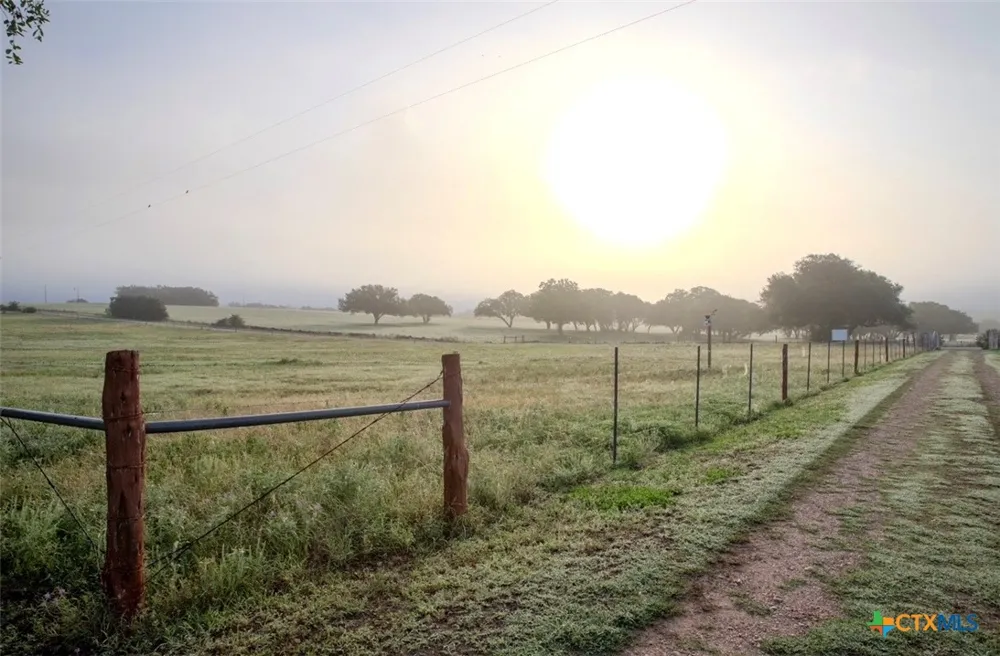 3240 Concrete Edgar Rd Cuero, TX 77954