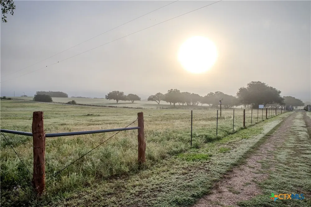 3240 Concrete Edgar Rd Cuero, TX 77954