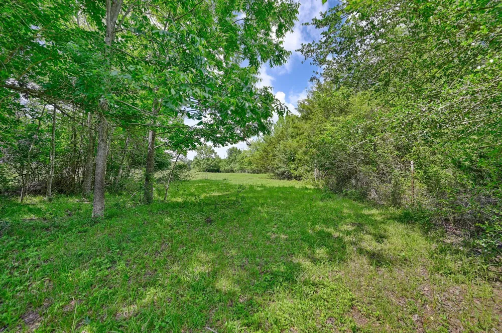 8566 Equestrian Lane Washington, TX 77880