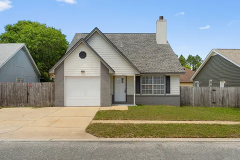 608 Drakes Landing