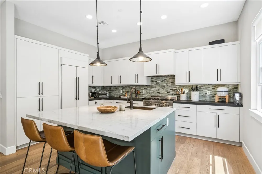 268 Palmer St Costa Mesa, CA 92627
