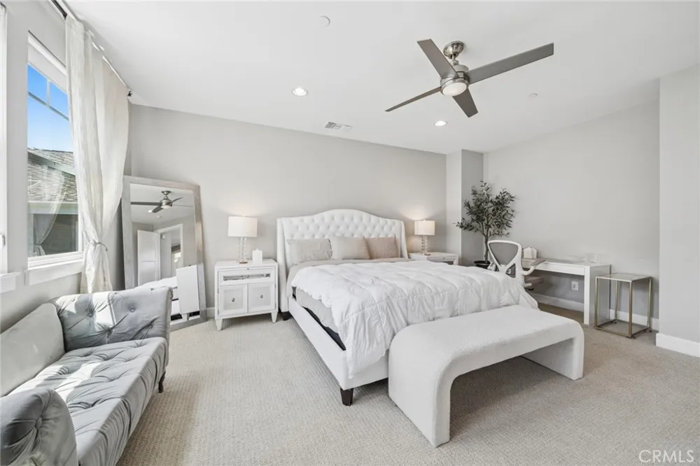 268 Palmer St Costa Mesa, CA 92627