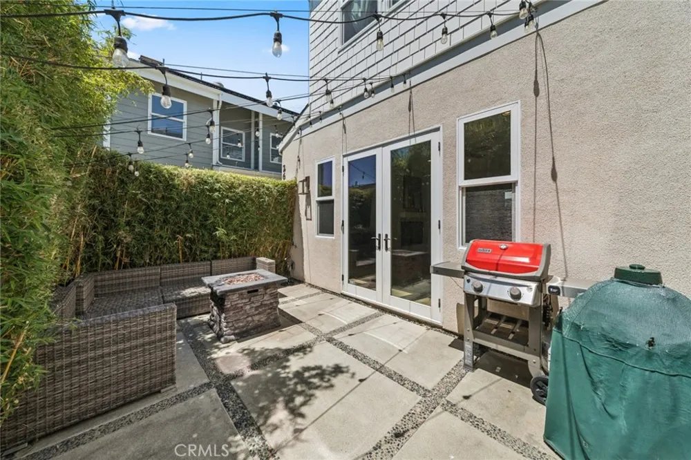 268 Palmer St Costa Mesa, CA 92627