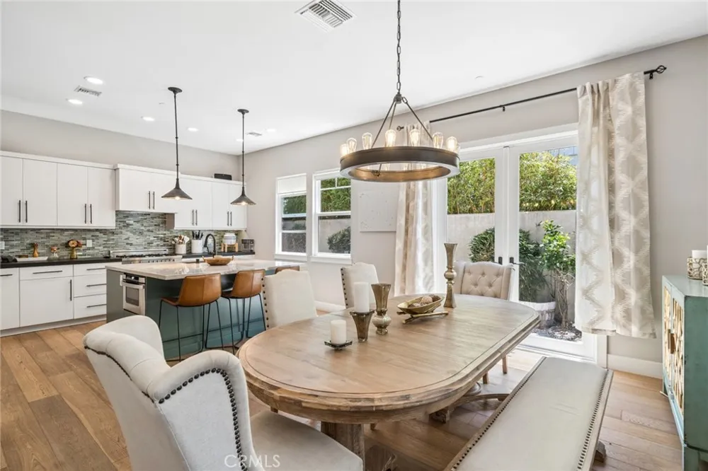268 Palmer St Costa Mesa, CA 92627