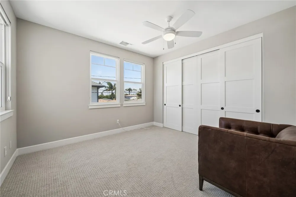 268 Palmer St Costa Mesa, CA 92627