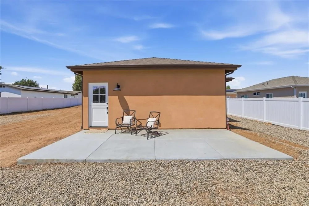 3038 2nd unit A Norco, CA 92860