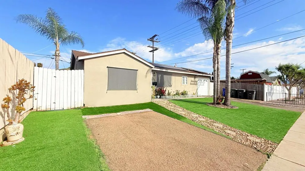 1605 Mollison Avenue El Cajon, CA 92021