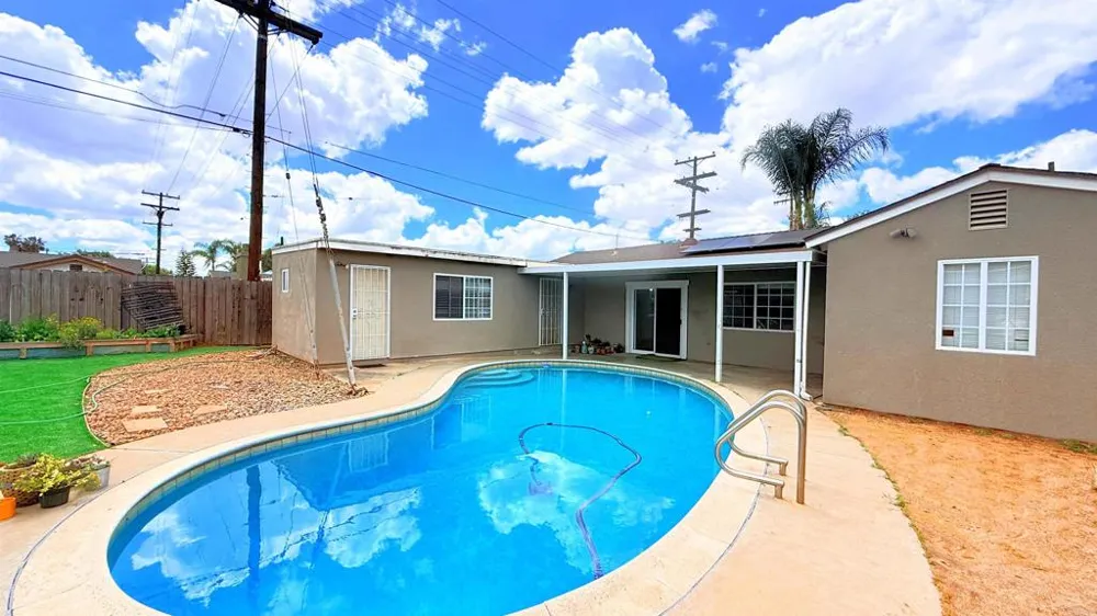 1605 Mollison Avenue El Cajon, CA 92021