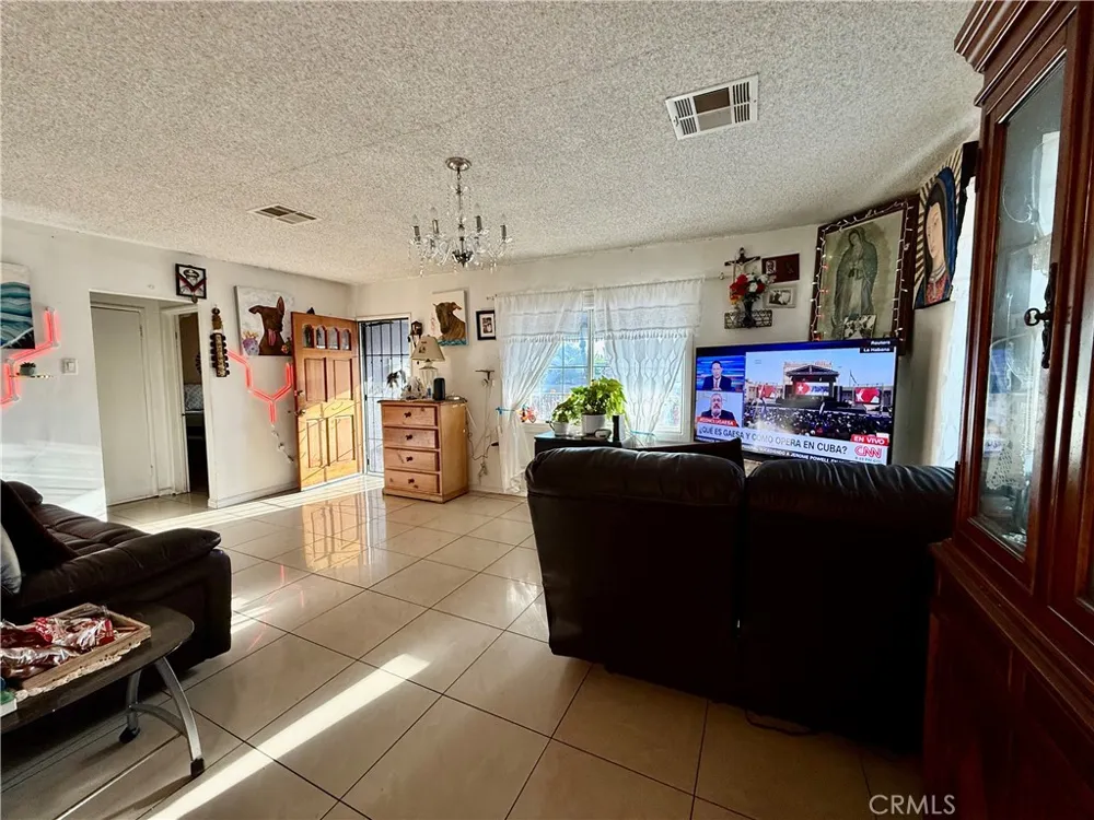11822 Mac Murray Street Garden Grove, CA 92841