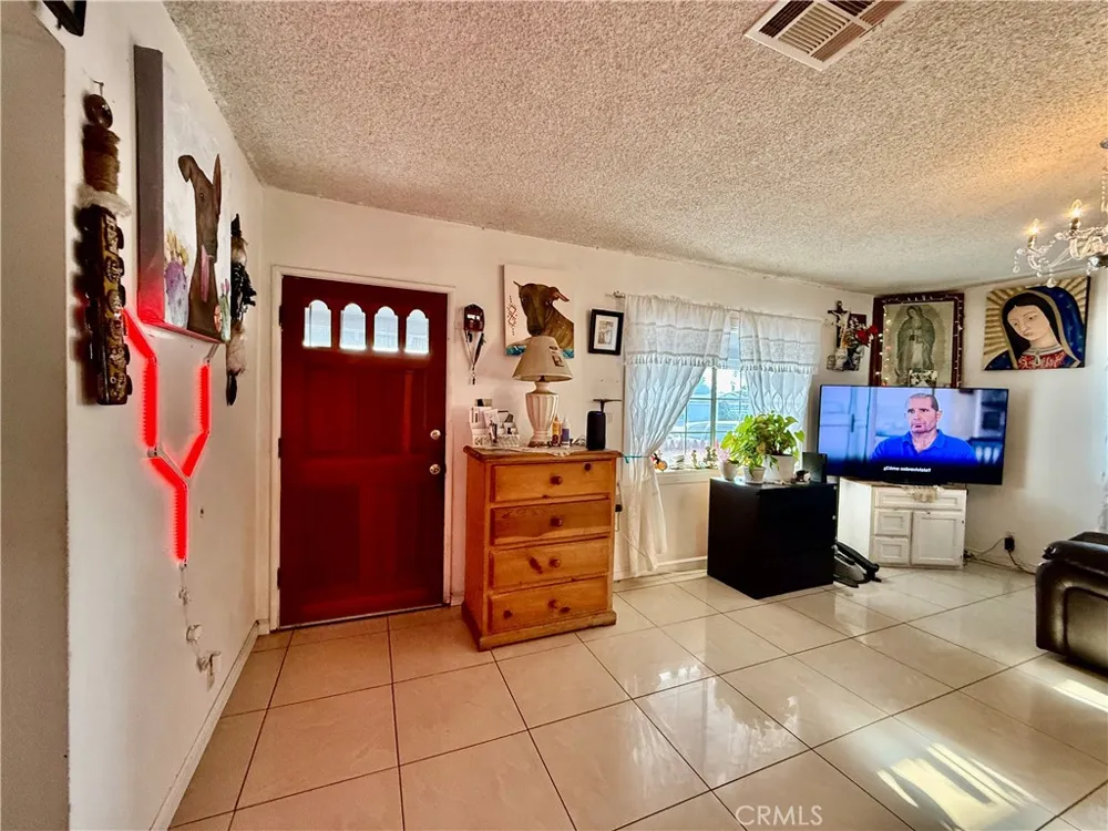 11822 Mac Murray Street Garden Grove, CA 92841