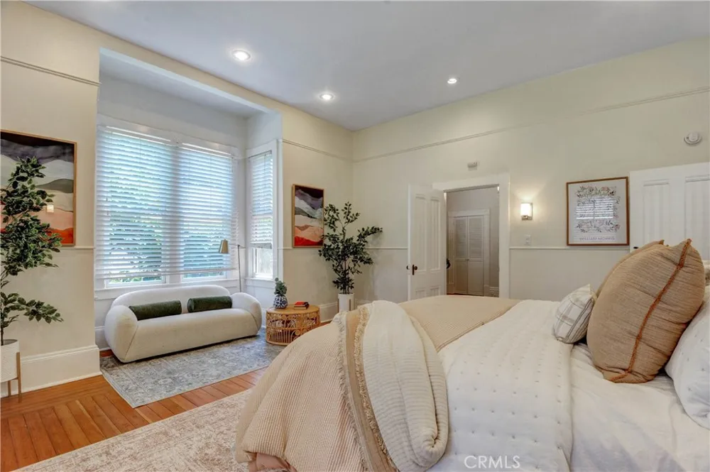 703 Manzanita Avenue Sierra Madre, CA 91024