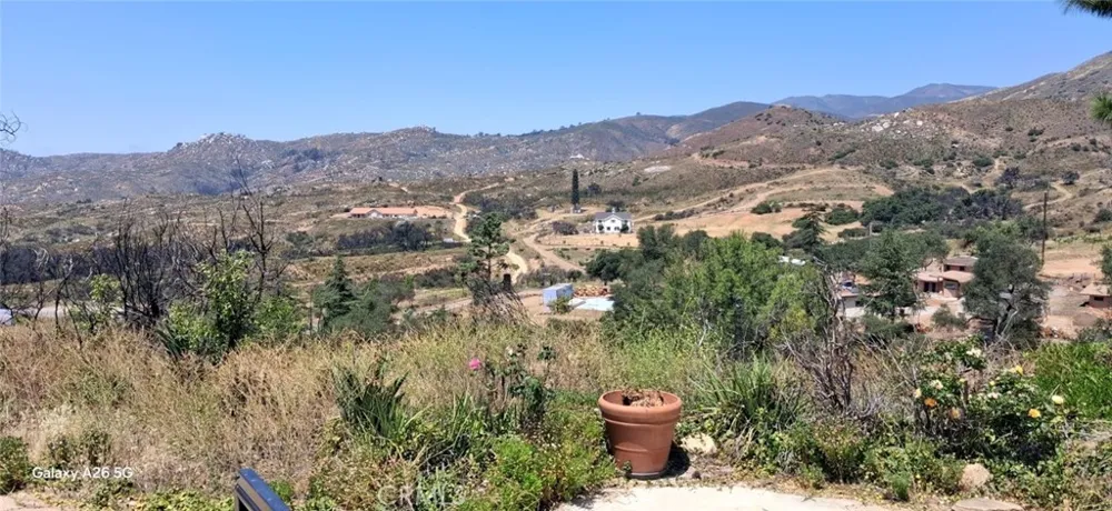 32780 Ortega Lake Elsinore, CA 92530
