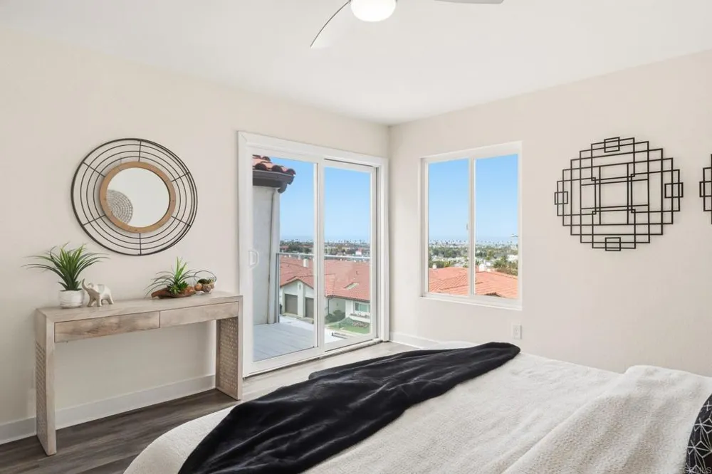 6717 Clover Court Carlsbad, CA 92011