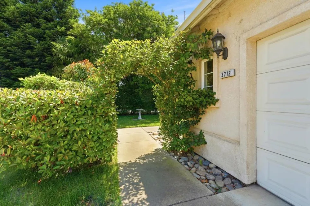 3712 Bold Ruler Court Modesto, CA 95355