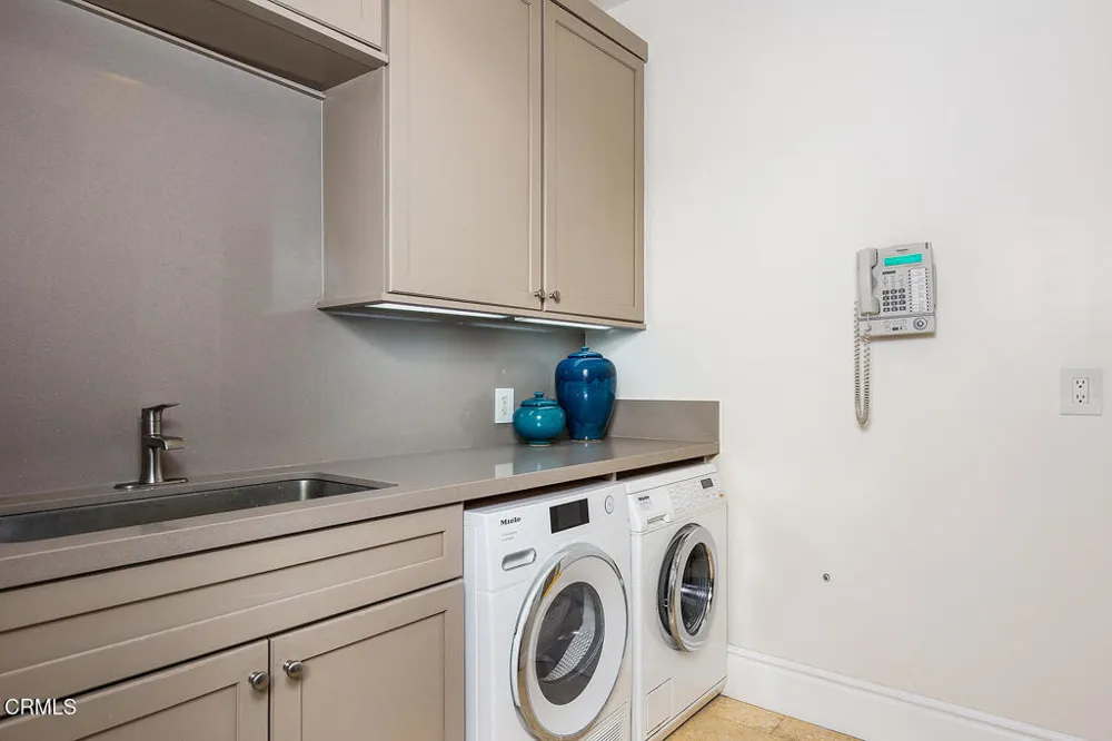 345 E Colorado Boulevard #203 Pasadena, CA 91101