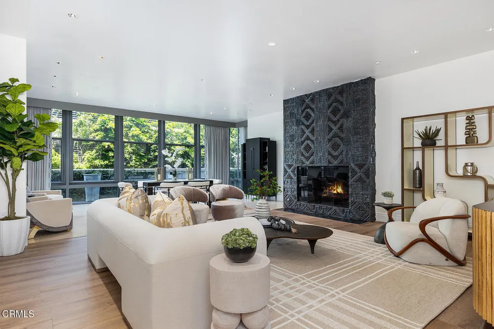 345 E Colorado Boulevard #203 Pasadena, CA 91101