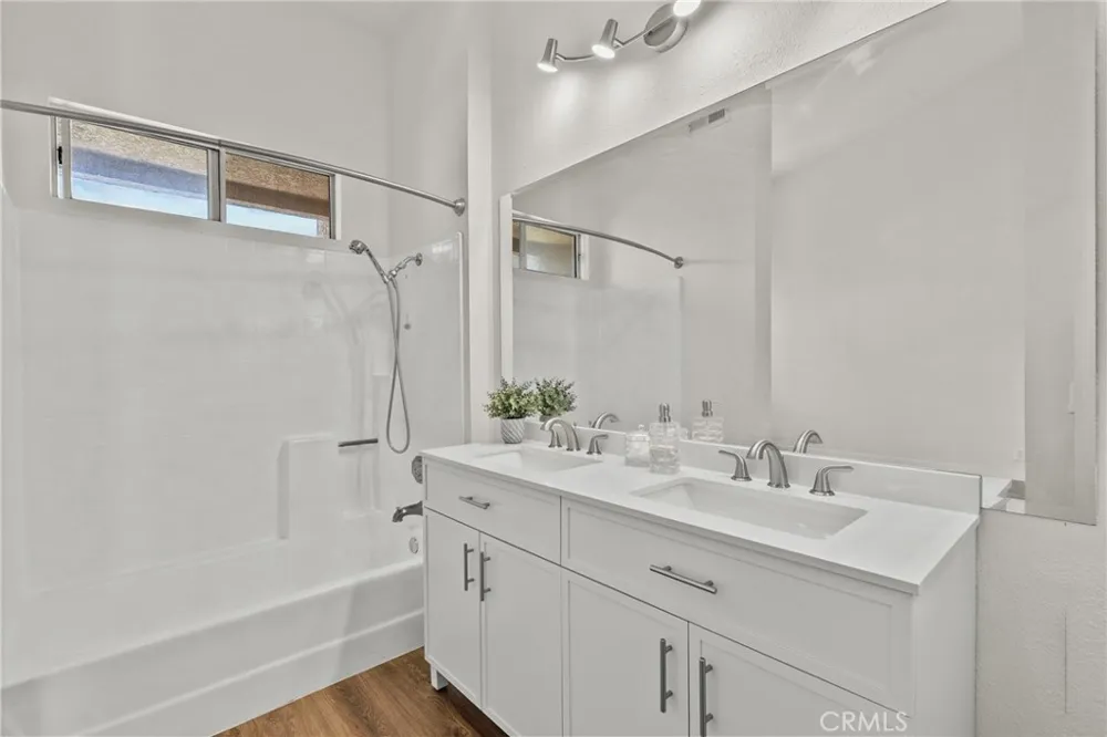 25511 Schubert Cir #142 B Stevenson Ranch, CA 91381