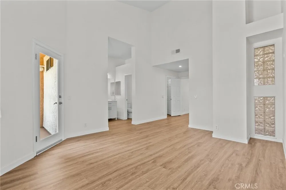 25511 Schubert Cir #142 B Stevenson Ranch, CA 91381