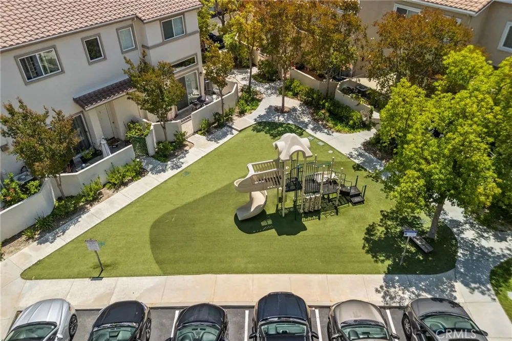 25511 Schubert Cir #142 B Stevenson Ranch, CA 91381