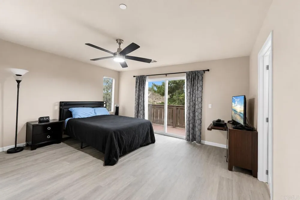 1347 Caminito Agostino #2 Chula Vista, CA 91915