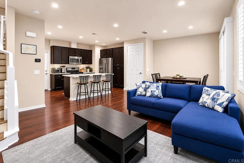 1347 Caminito Agostino #2 Chula Vista, CA 91915