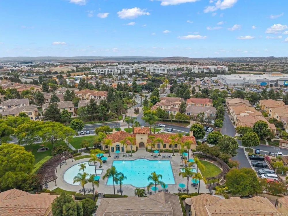1347 Caminito Agostino #2 Chula Vista, CA 91915