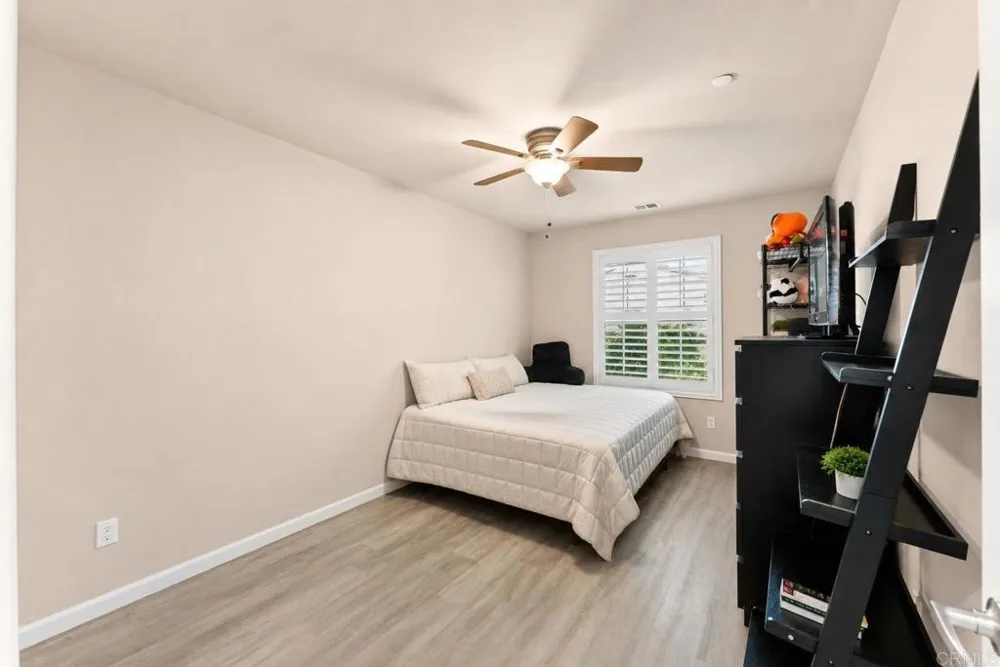 1347 Caminito Agostino #2 Chula Vista, CA 91915