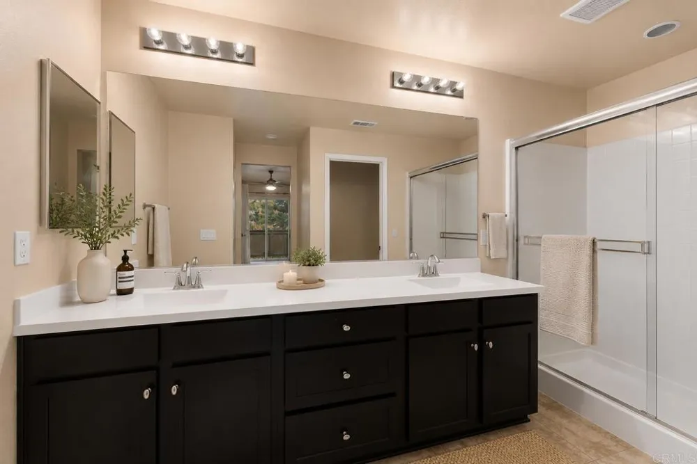 1347 Caminito Agostino #2 Chula Vista, CA 91915