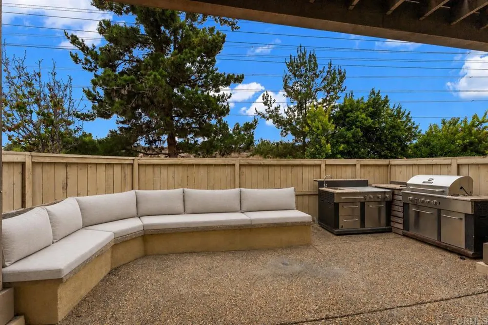 1347 Caminito Agostino #2 Chula Vista, CA 91915