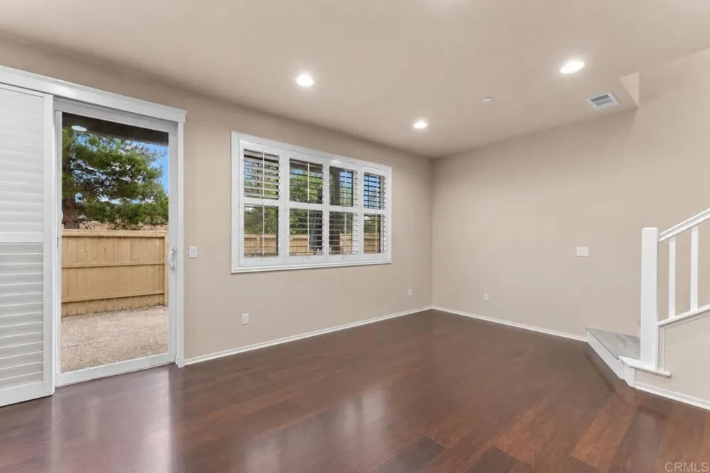 1347 Caminito Agostino #2 Chula Vista, CA 91915