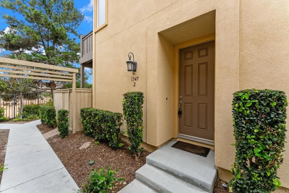 1347 Caminito Agostino #2 Chula Vista, CA 91915