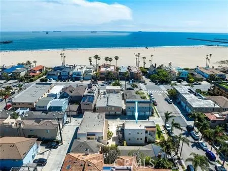 114 4th street Seal Beach, CA 90740