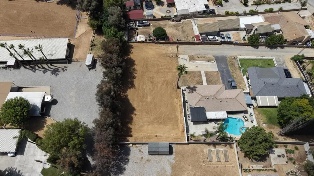 31812 Hutto Lane Yucaipa, CA 92399
