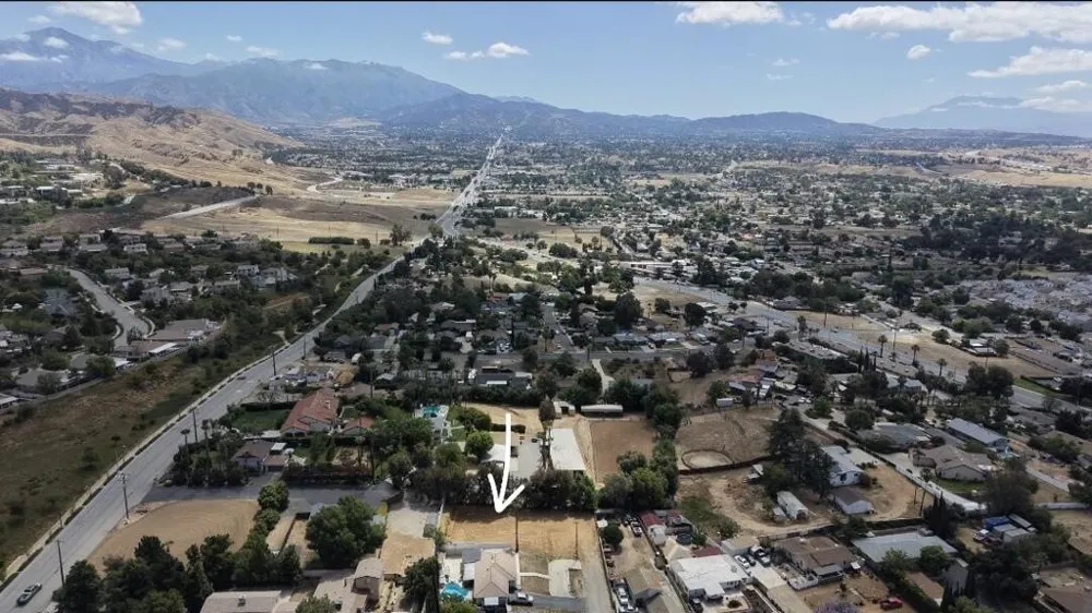 31812 Hutto Lane Yucaipa, CA 92399