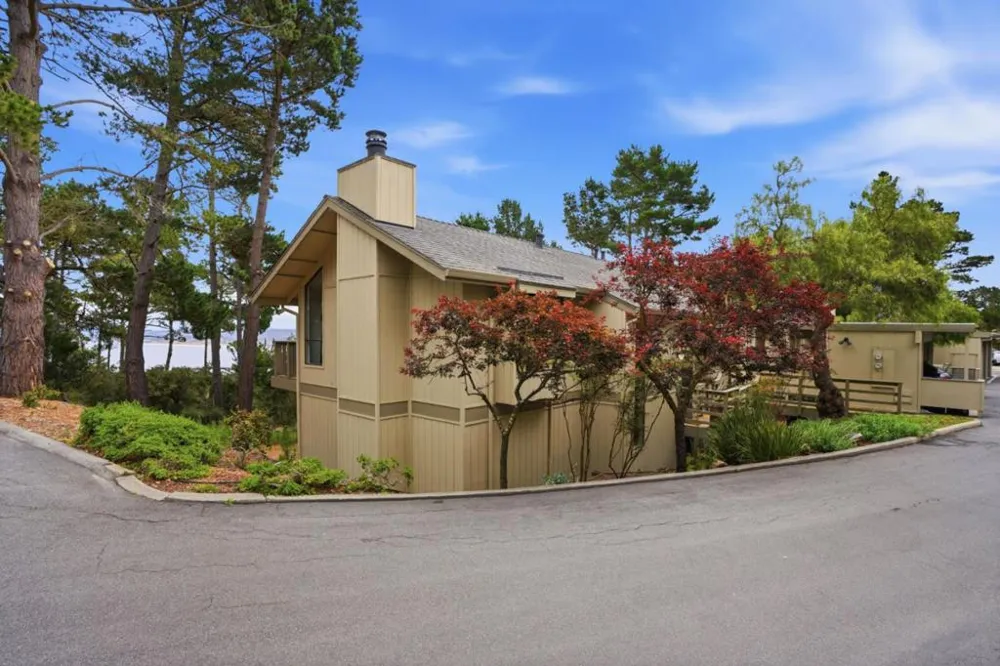 70 Forest Ridge Road #1 Monterey, CA 93940