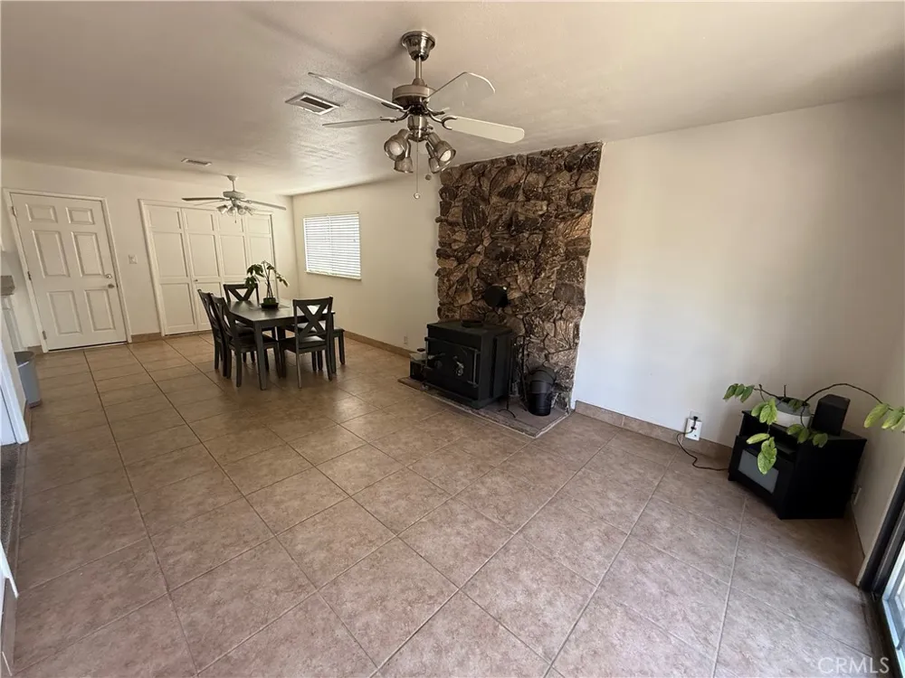 1064 Tioga Manteca, CA 95337