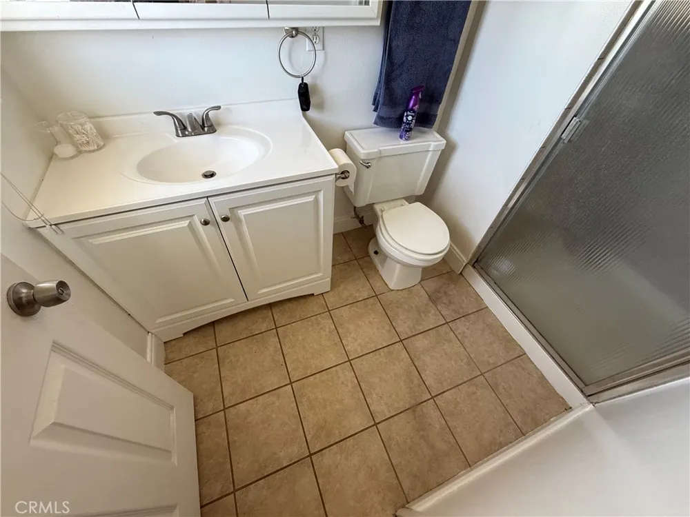 1064 Tioga Manteca, CA 95337